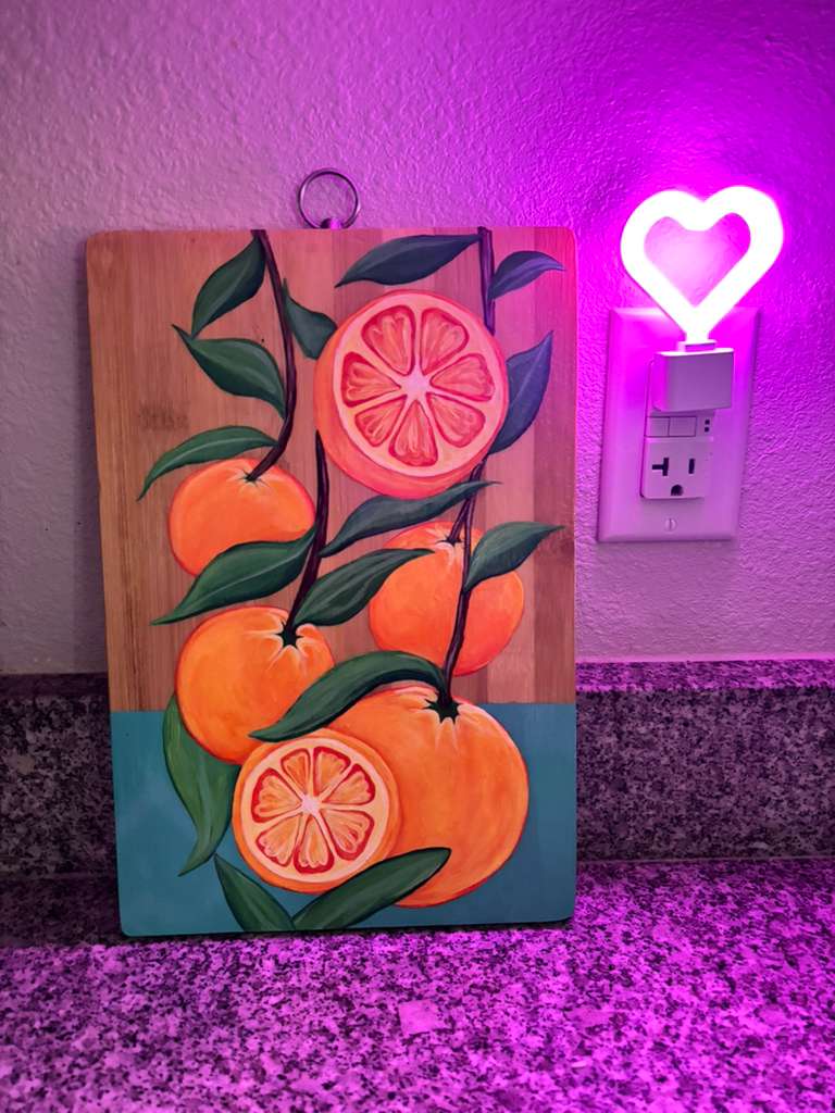 HOMEMADE DECORATIVE CUTTING BOARD